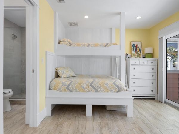 Stunning 4 Bedroom Vacation Rental Home in Bradenton Beach