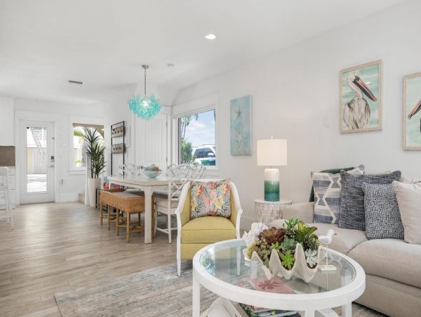 Stunning 4 Bedroom Vacation Rental Home in Bradenton Beach
