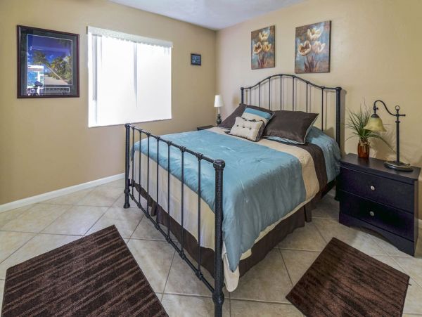 Beautiful Canalfront Three Bedroom Home with Caged Pool
