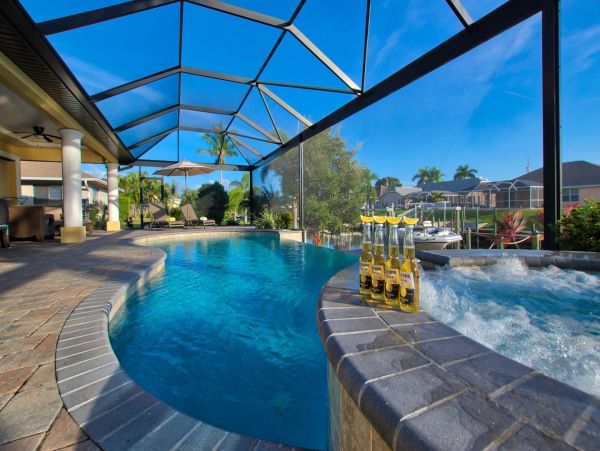 3 Bedroom- 3 Bathroom Villa with water views