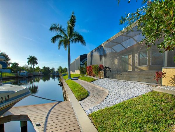 3 Bedroom- 3 Bathroom Villa with water views