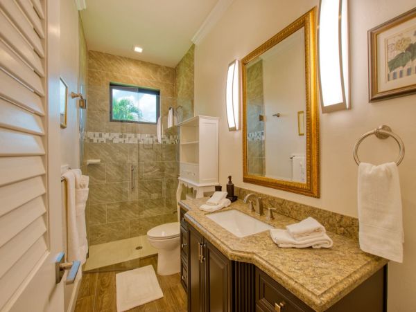 Cape Coral  Canal Front Three Bedroom Vacation Home