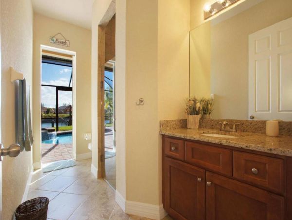 Cape Coral Home 982712