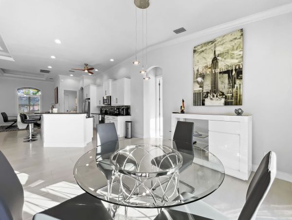 Cape Coral Luxury Vacation Villa Pool