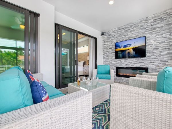Luxury Cape Coral Vacation Home Three Bedroom