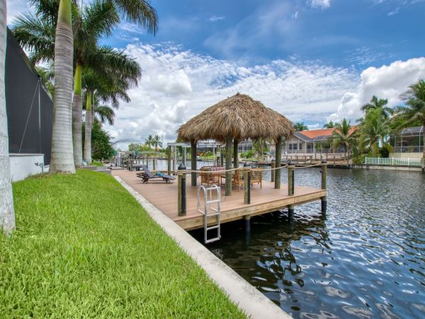 Luxury Cape Coral Vacation Home Three Bedroom