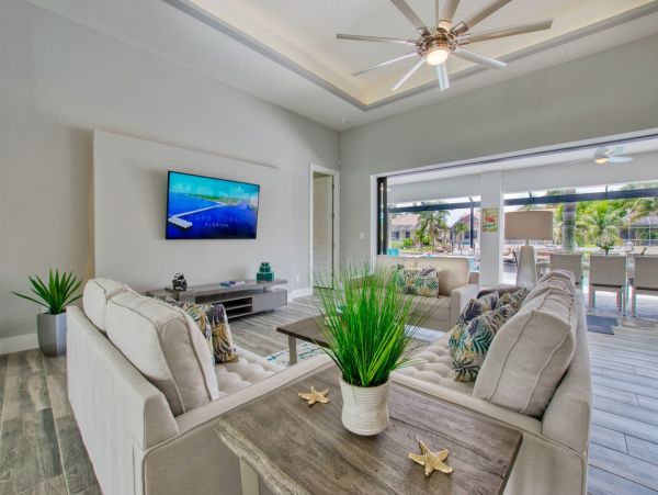 Luxury Cape Coral Vacation Home Three Bedroom