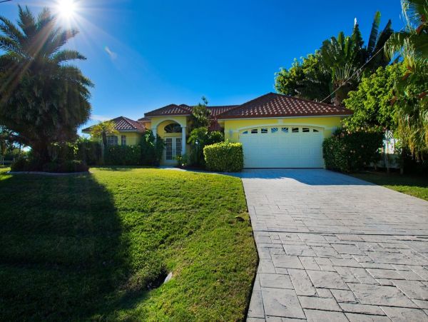 Cape Coral Home 982725