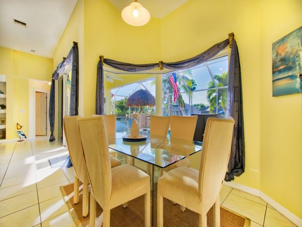 Cape Coral Home 982725