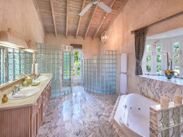 Saint James Vacation Home Walk to Beach Ten Guests