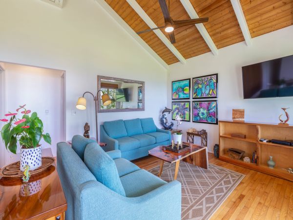 Koloa Beachfront Home with Three Bedroom in Poipu