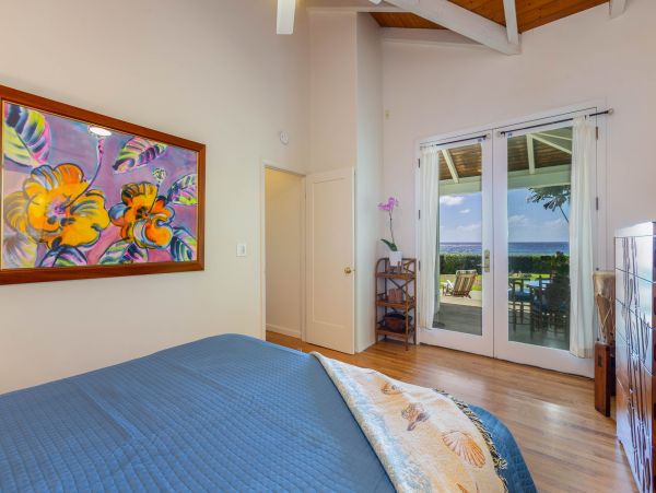 Koloa Beachfront Home with Three Bedroom in Poipu