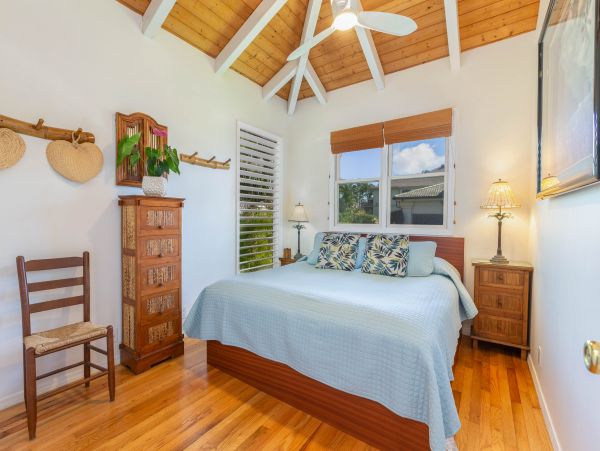 Koloa Beachfront Home with Three Bedroom in Poipu