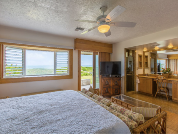 Four Bedroom Beachfront Rental Hawaii Vacation