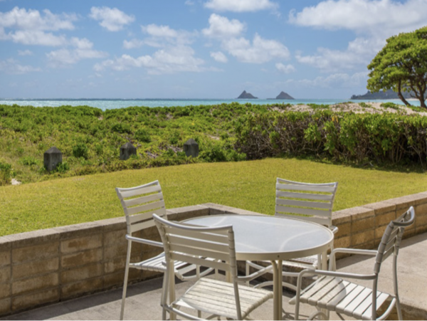 Four Bedroom Beachfront Rental Hawaii Vacation