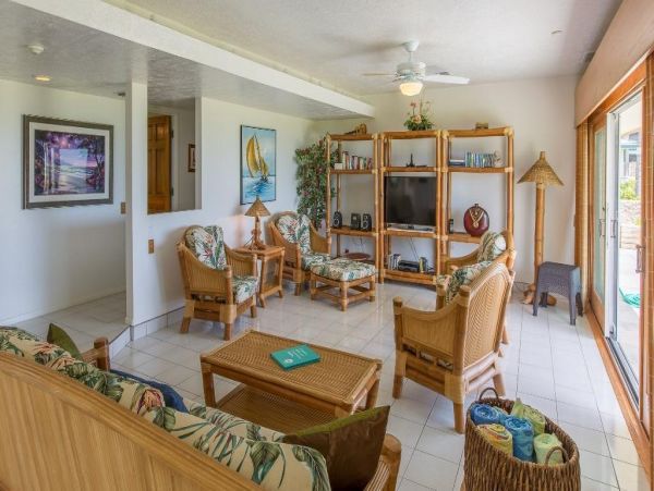 Four Bedroom Beachfront Rental Hawaii Vacation