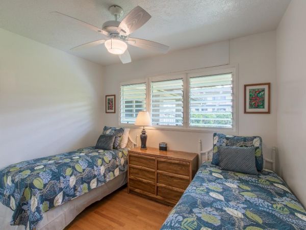 Four Bedroom Beachfront Rental Hawaii Vacation