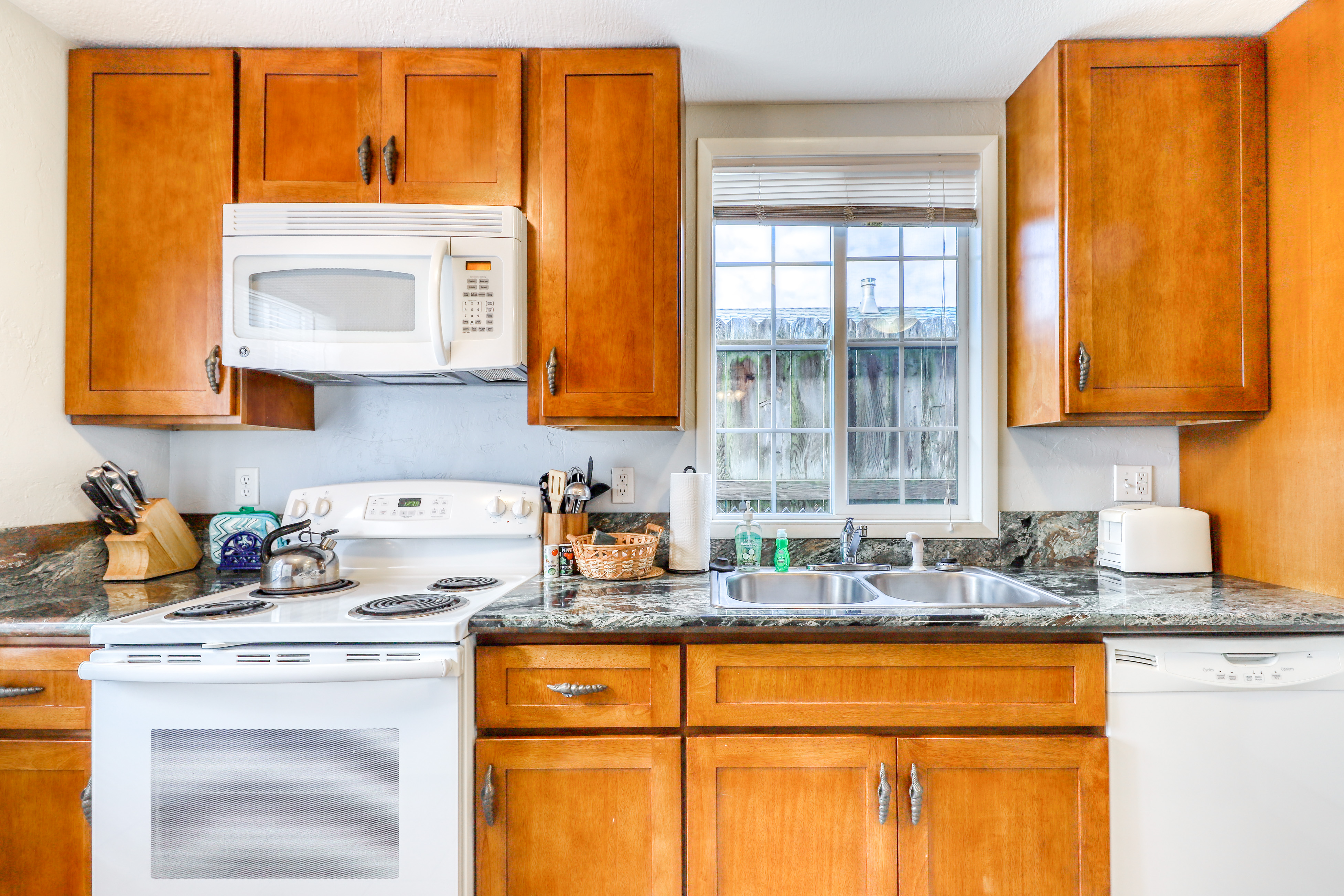 Mendocino Home 982836
