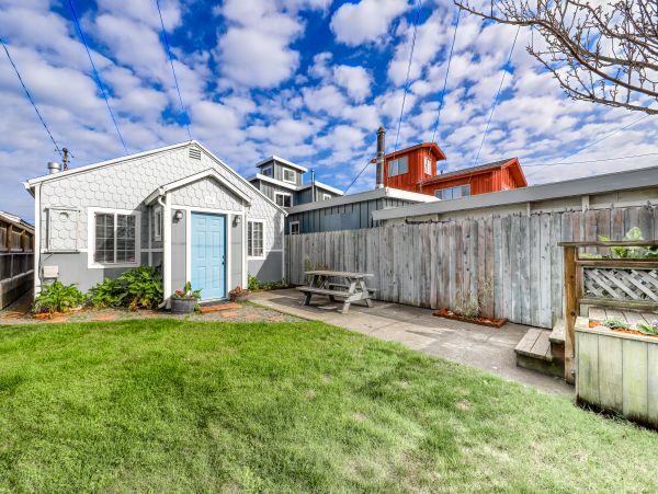 Mendocino Home 982836