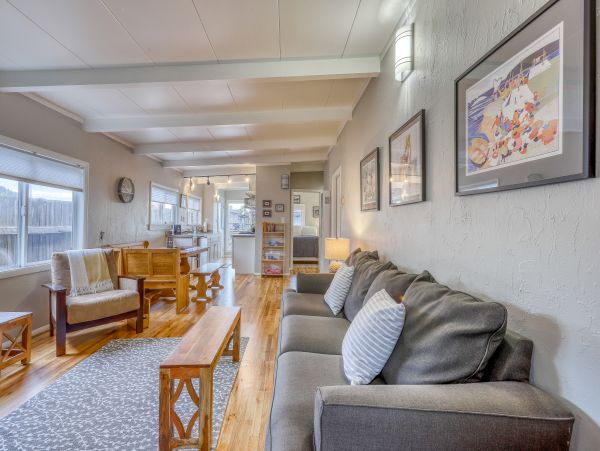 Mendocino Home 982837