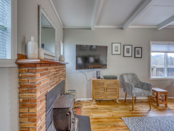 Mendocino Home 982837