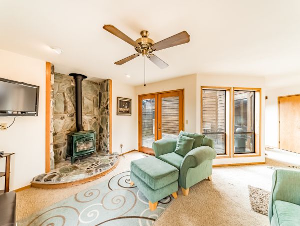 Mendocino Home 982838