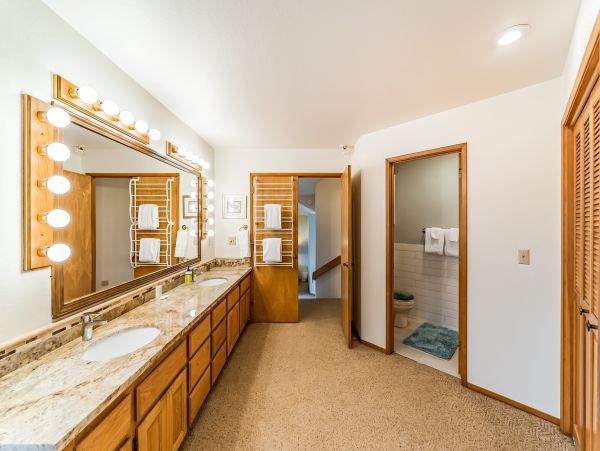 Mendocino Home 982838