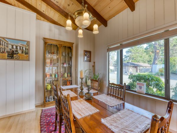 Mendocino Home 982839
