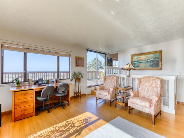 Mendocino Home 982839