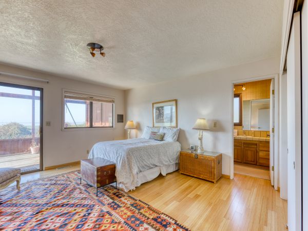 Mendocino Home 982839