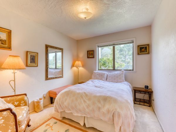 Mendocino Home 982839