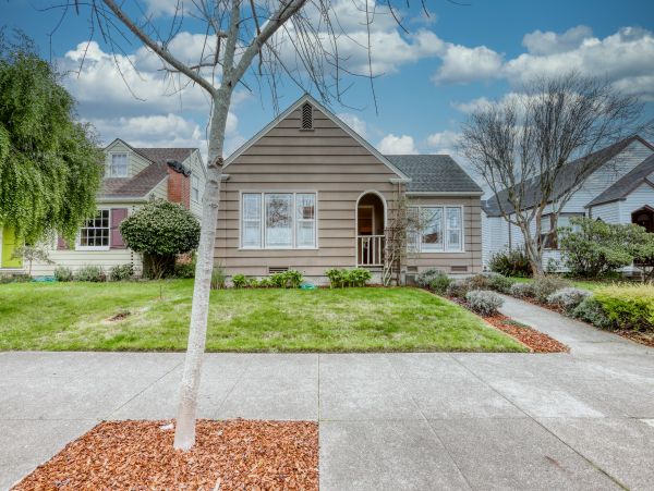 Mendocino Home 982840