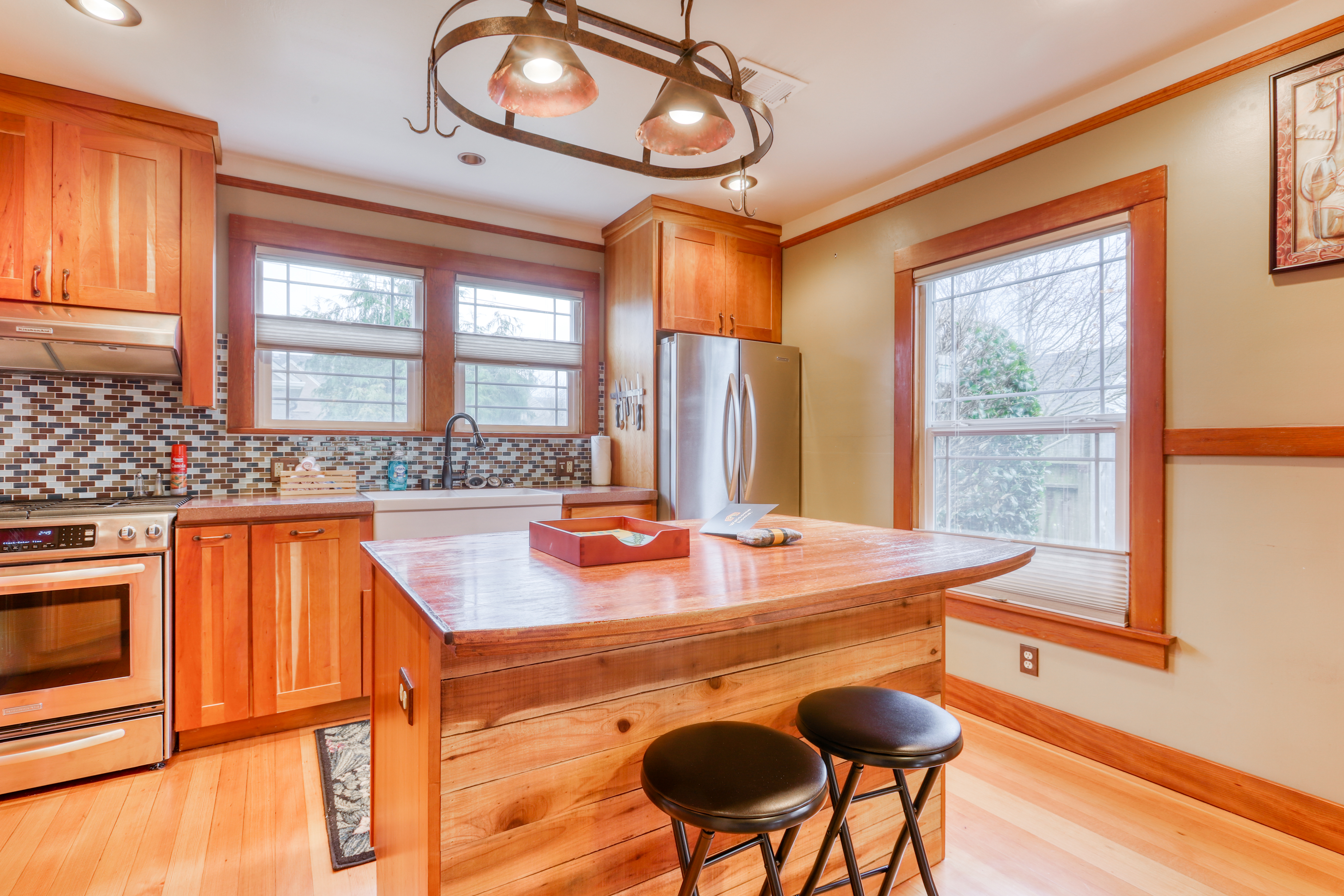 Mendocino Home 982840