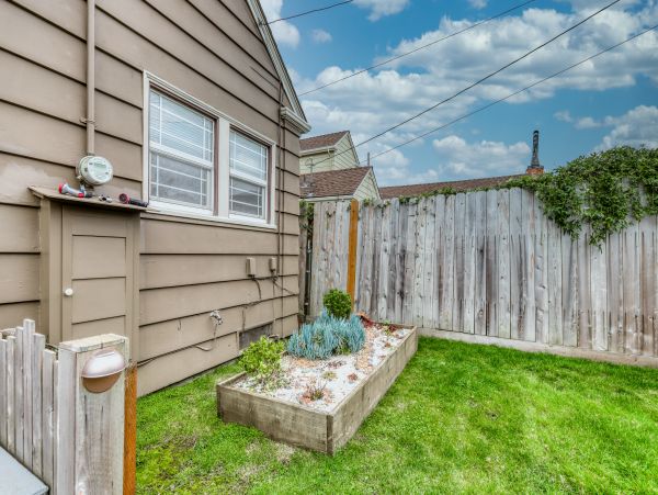 Mendocino Home 982840