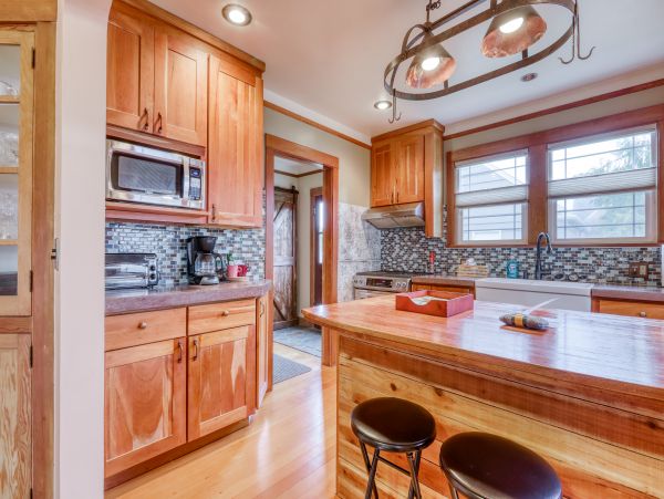 Mendocino Home 982840