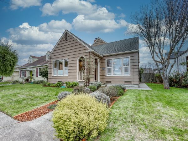Mendocino Home 982840