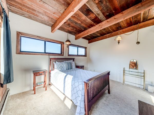 Mendocino Home 982841