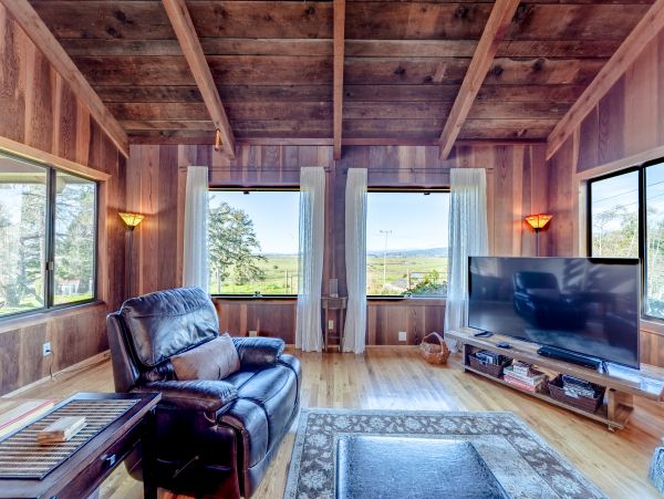 Mendocino Home 982841