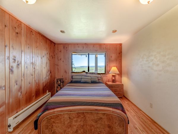 Mendocino Home 982841