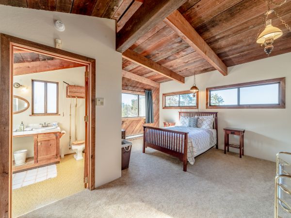 Mendocino Home 982841