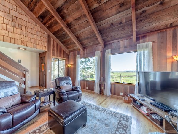 Mendocino Home 982841
