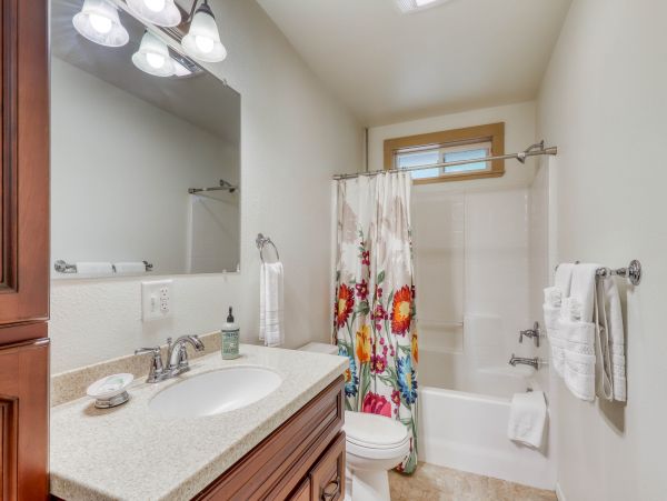 Mendocino Home 982845