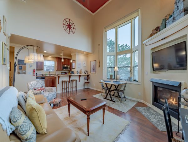 Mendocino Home 982848