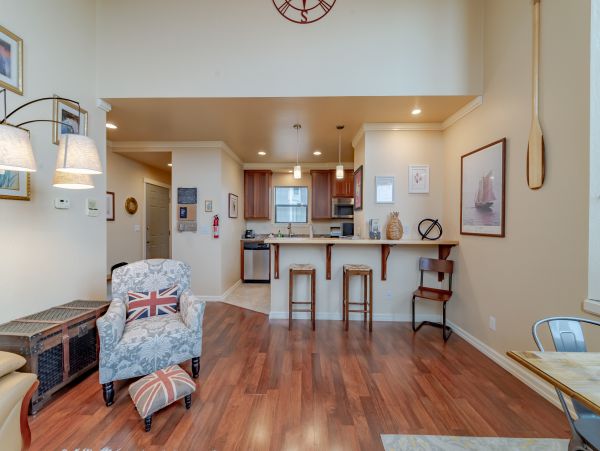 Mendocino Home 982848