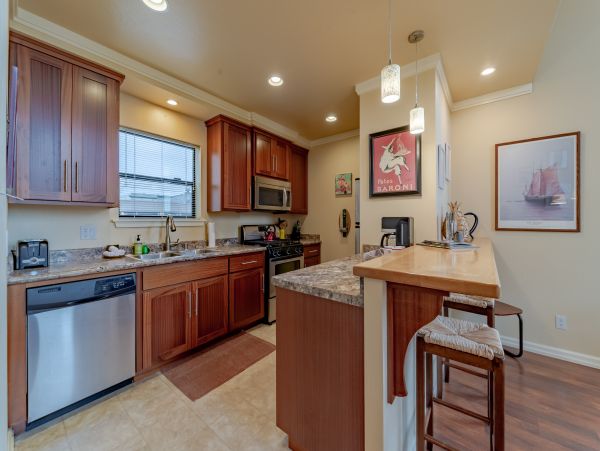 Mendocino Home 982848