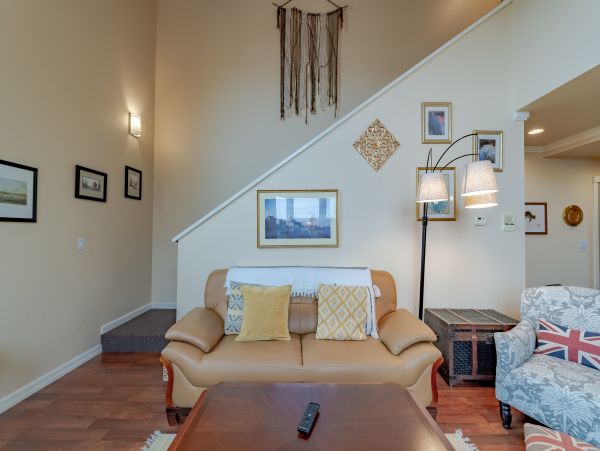 Mendocino Home 982848