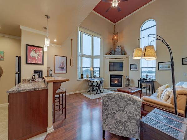 Mendocino Home 982848