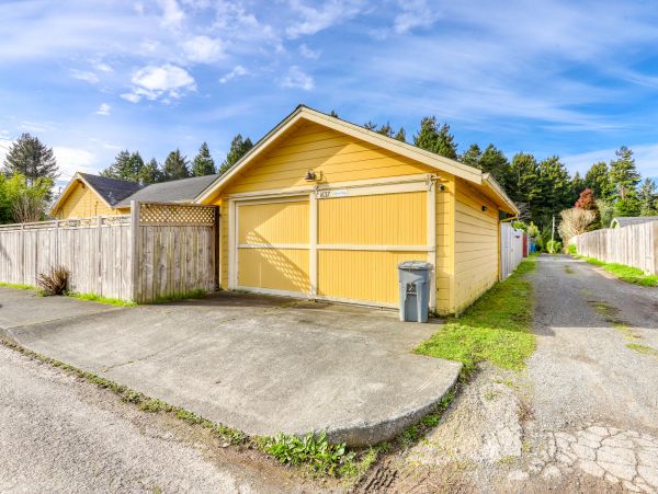 Mendocino Home 982849