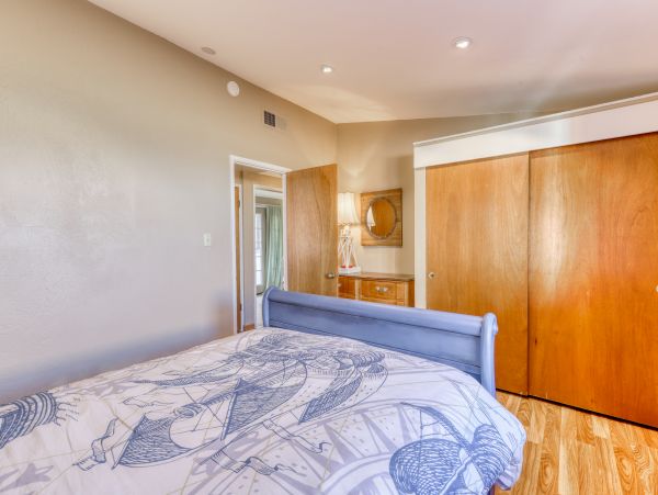 Mendocino Home 982853