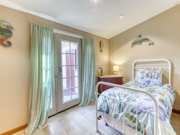 Mendocino Home 982853